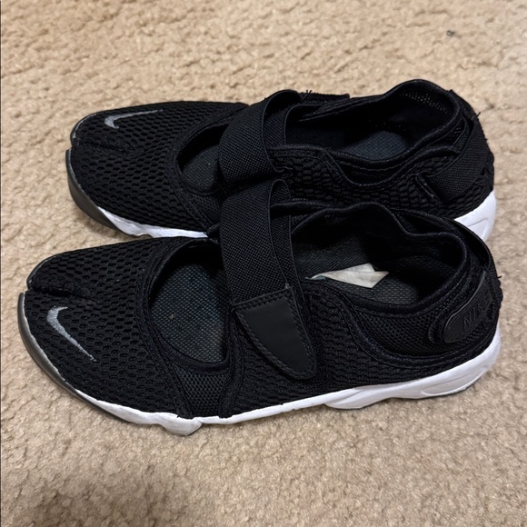 Nike Air Rift - Picture 4 of 4